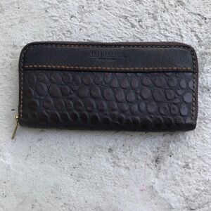 Ian James zippered wallet